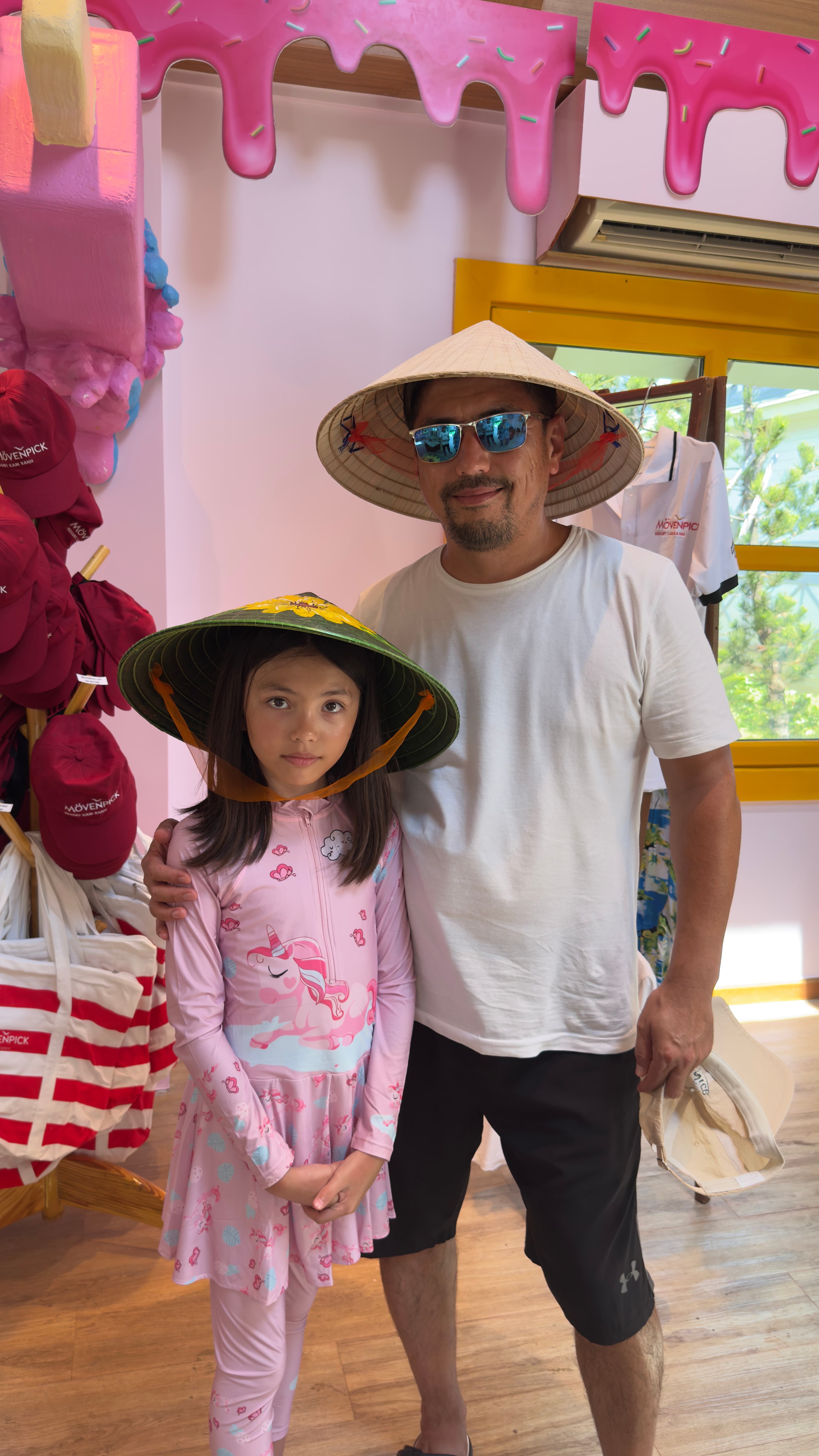 Fozil R, Cam Ranh