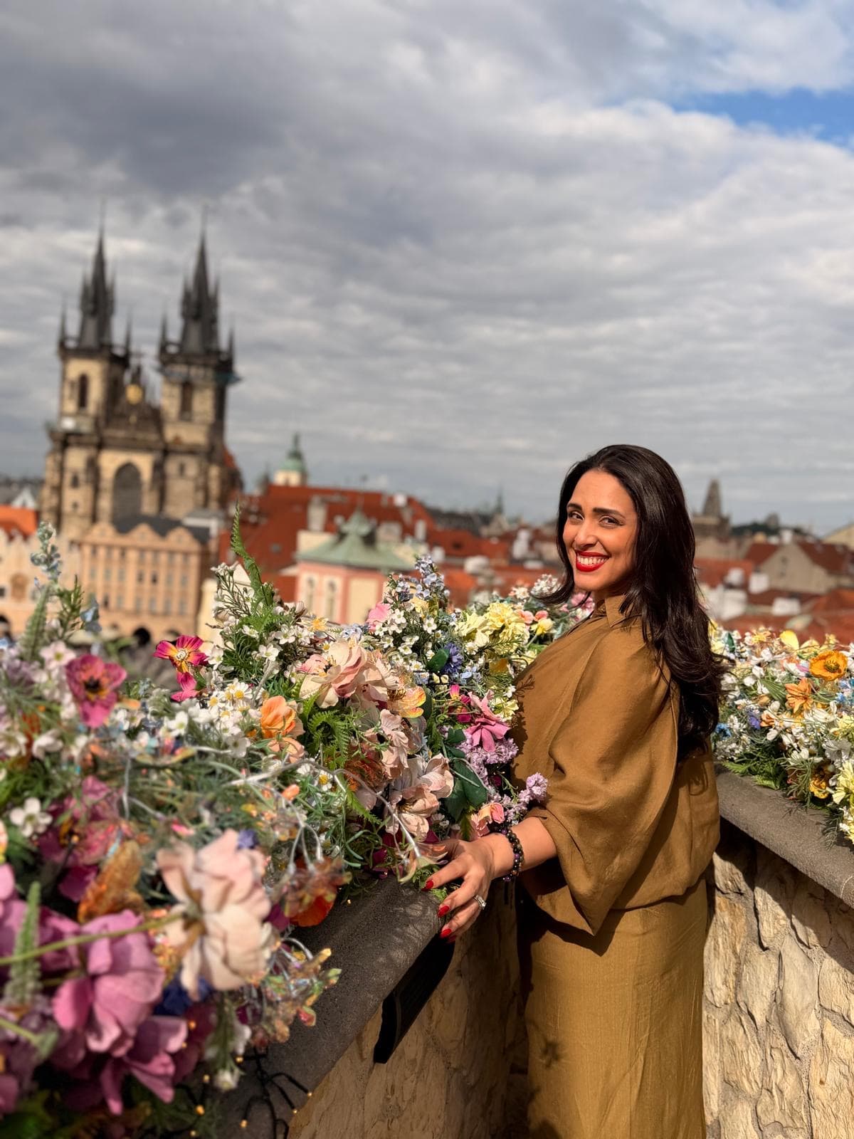 Mary G, Prague