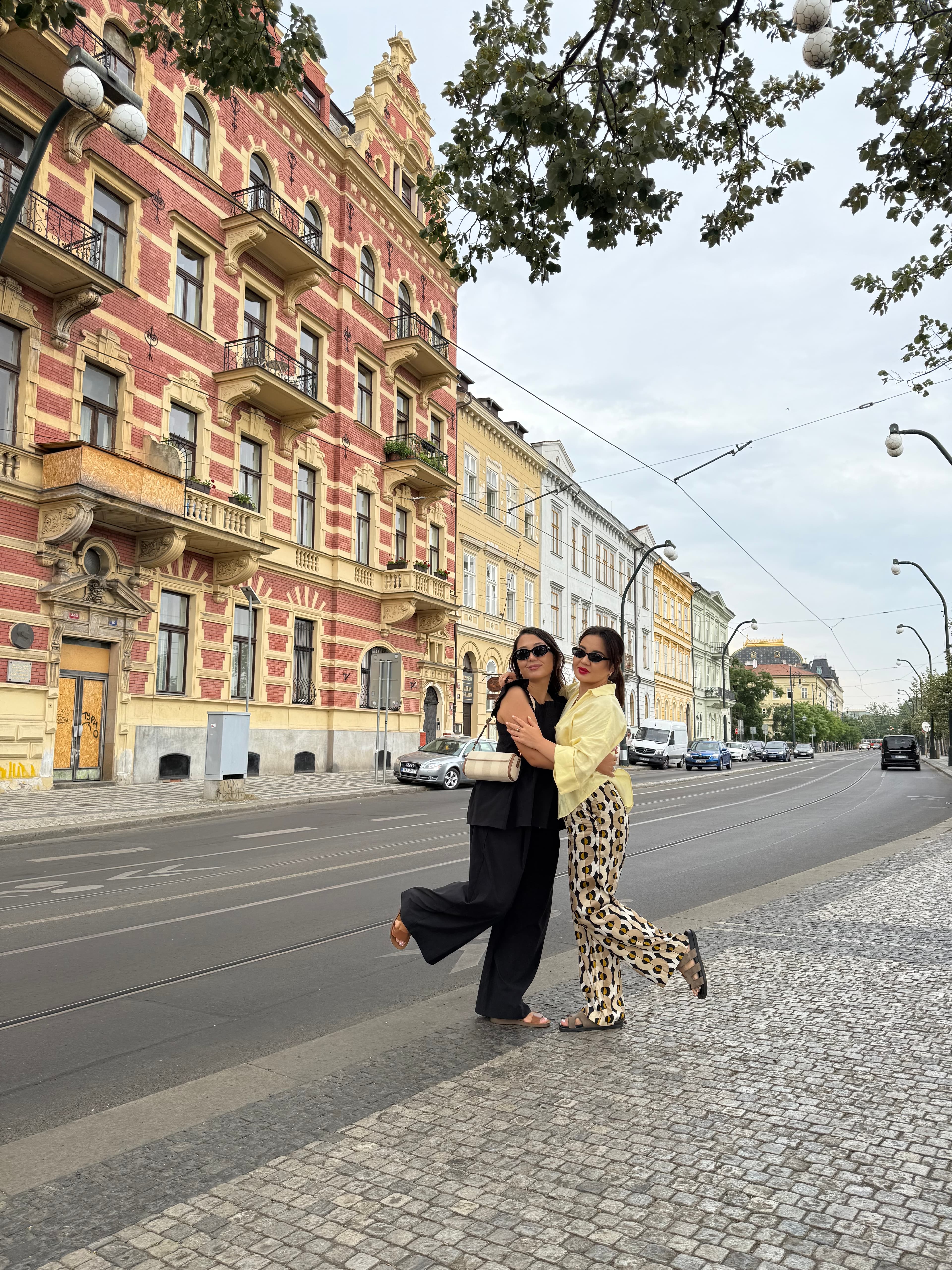 Elnura D, Prague
