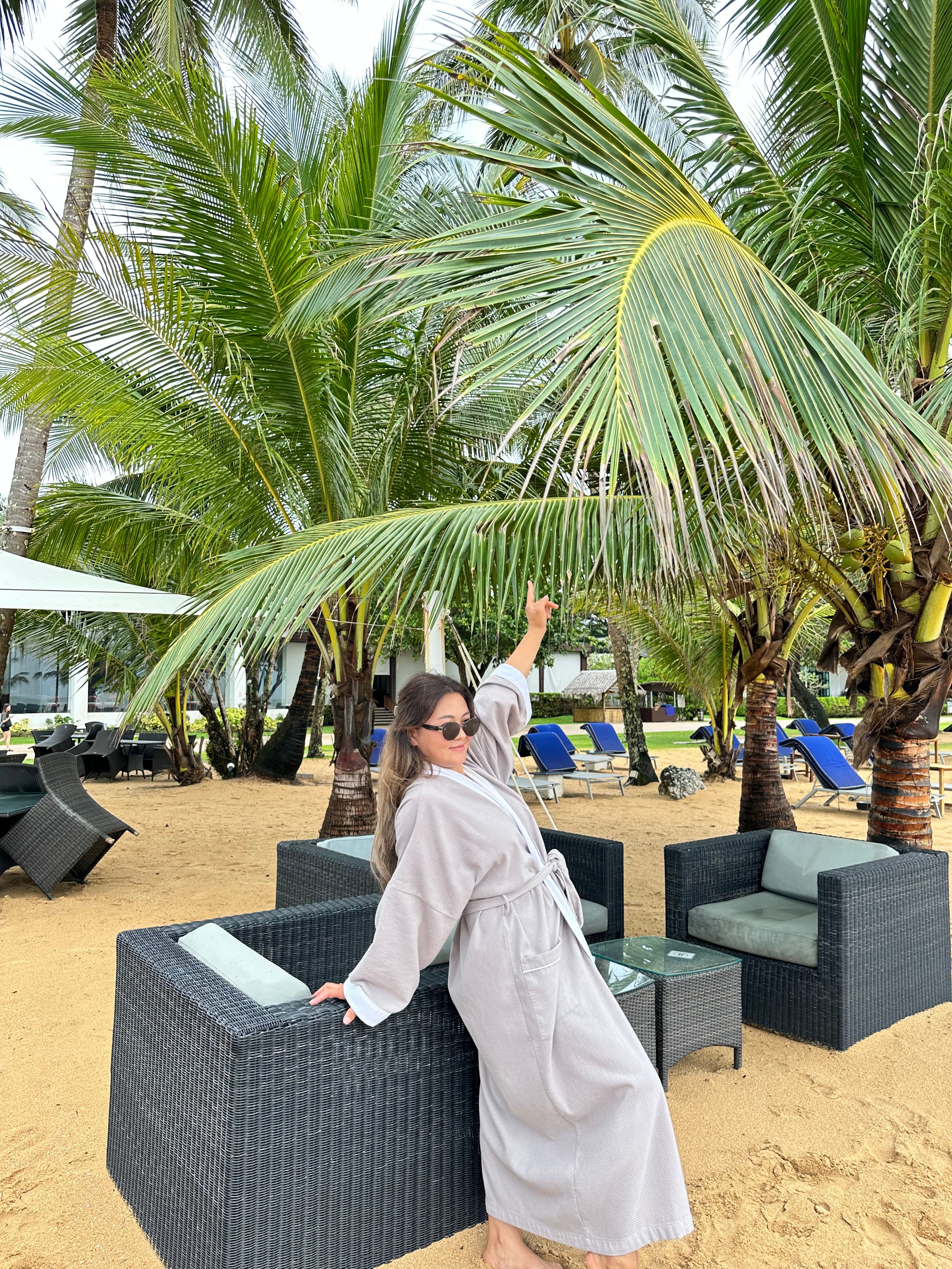Ainura B, Khao Lak